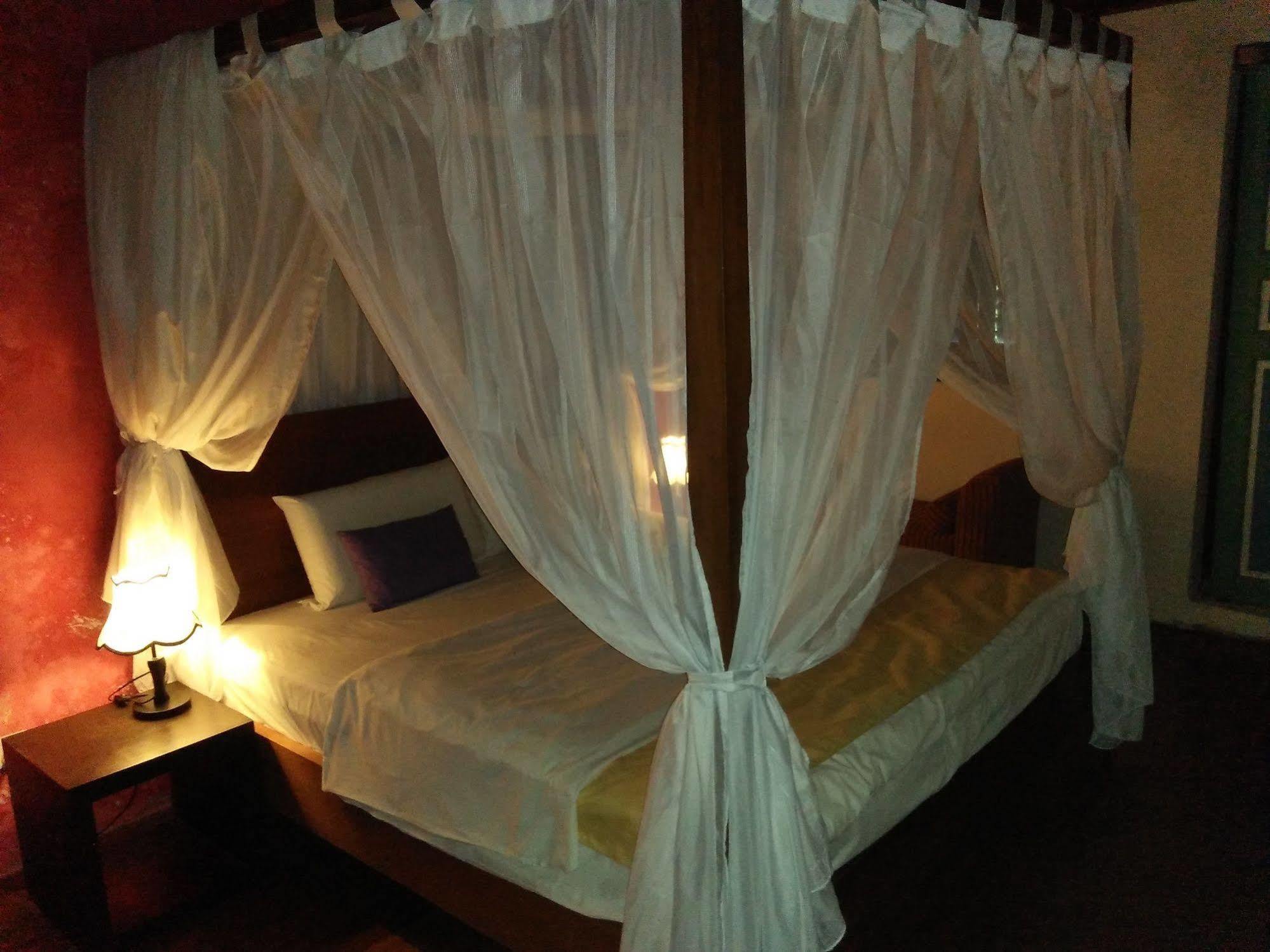 Lang Hoose Hotel George Town Bagian luar foto