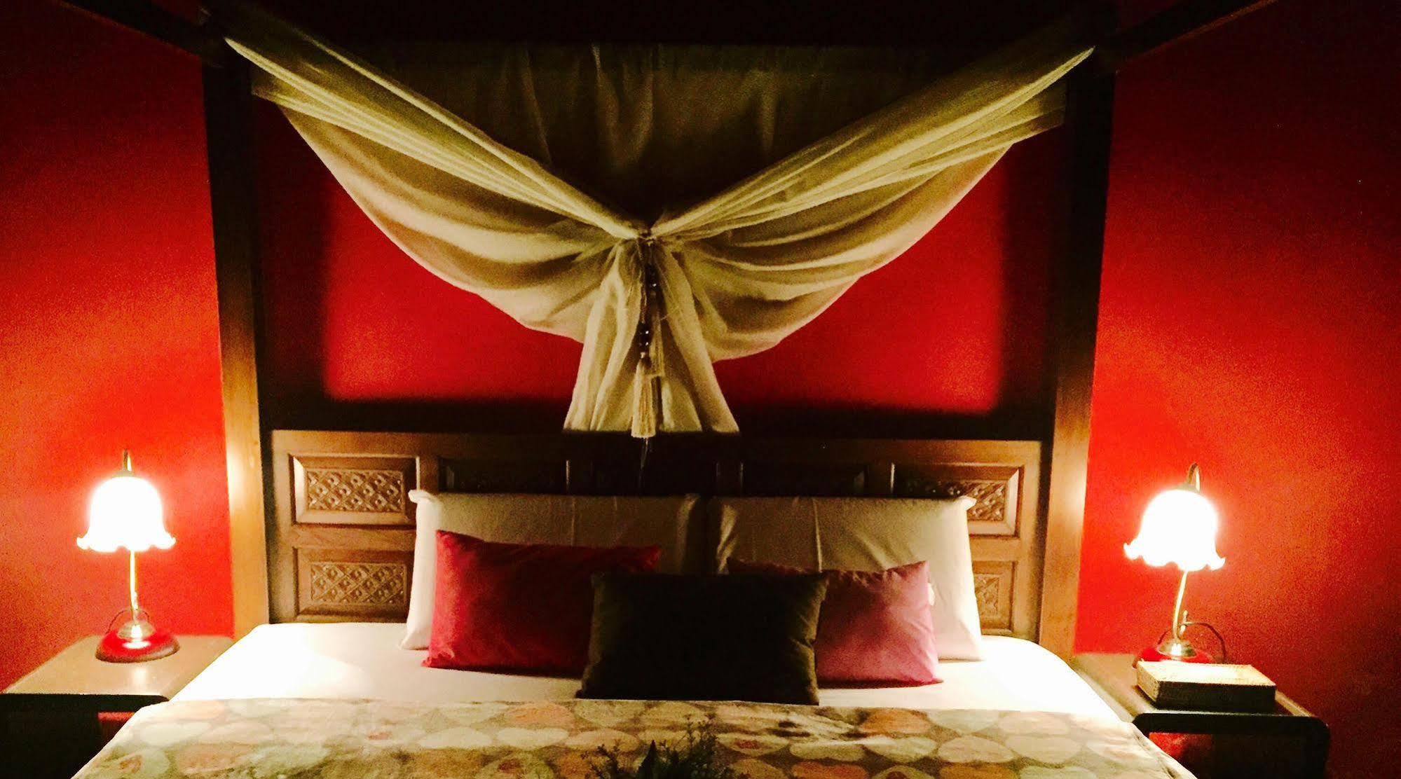Lang Hoose Hotel George Town Bagian luar foto