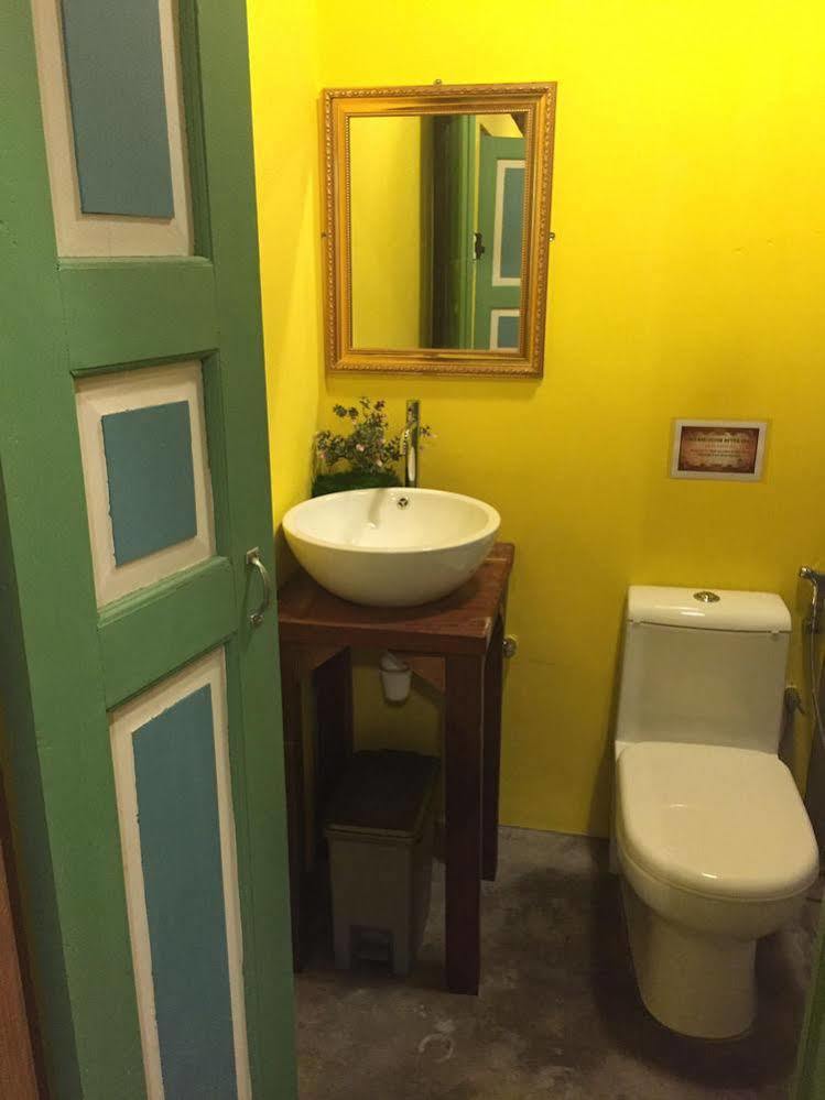 Lang Hoose Hotel George Town Bagian luar foto